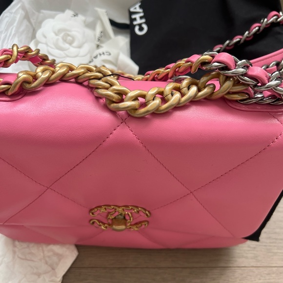 ***SOLD***Chanel 19 bag - Picture 12 of 15